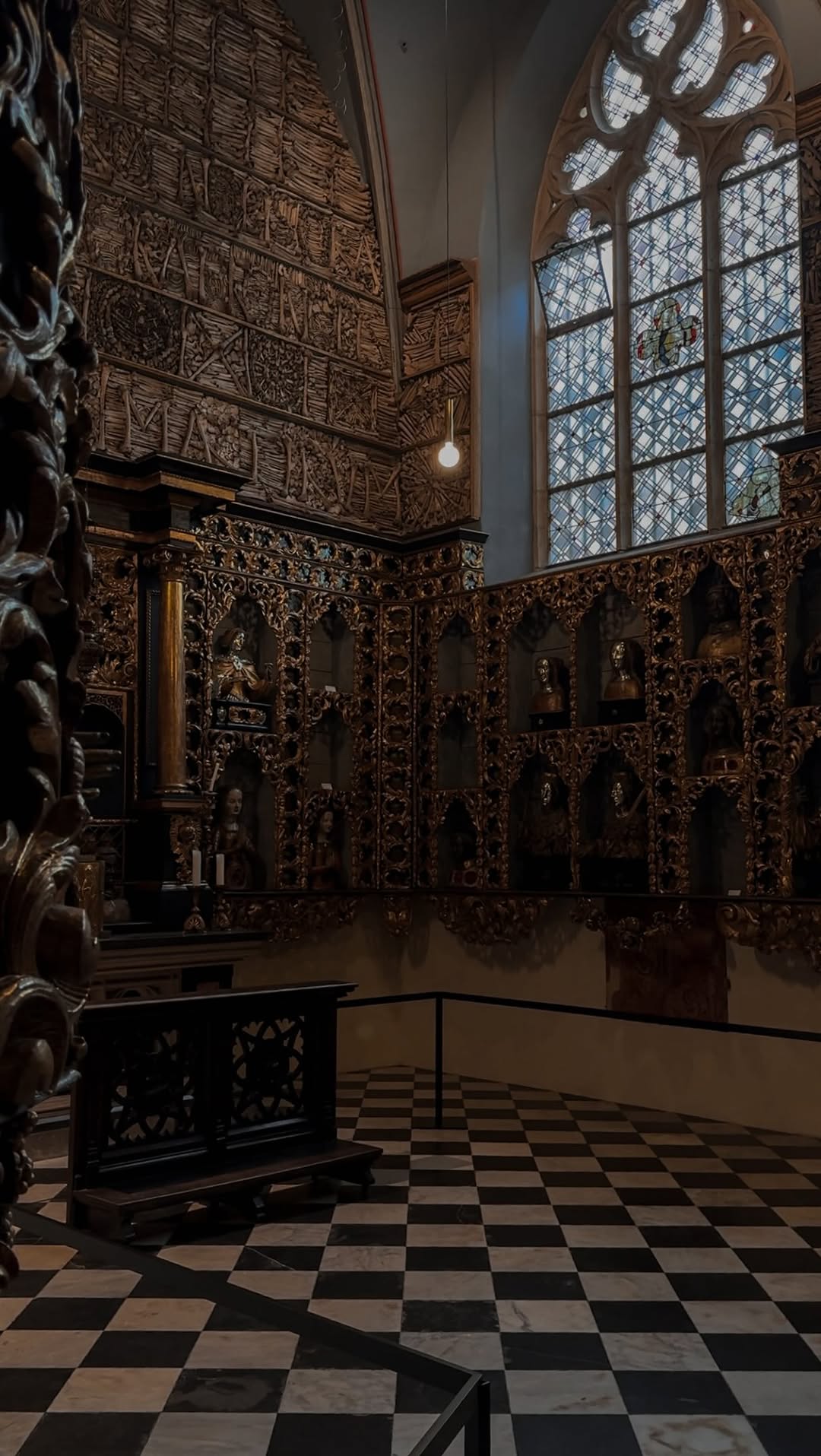 𝐕𝐢𝐜𝐭𝐨𝐫𝐢𝐚 𝐖𝐡𝐢𝐭𝐞, Church of St. Ursula