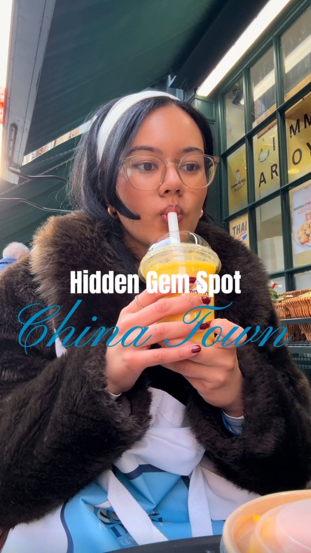 Annika, Chinatown