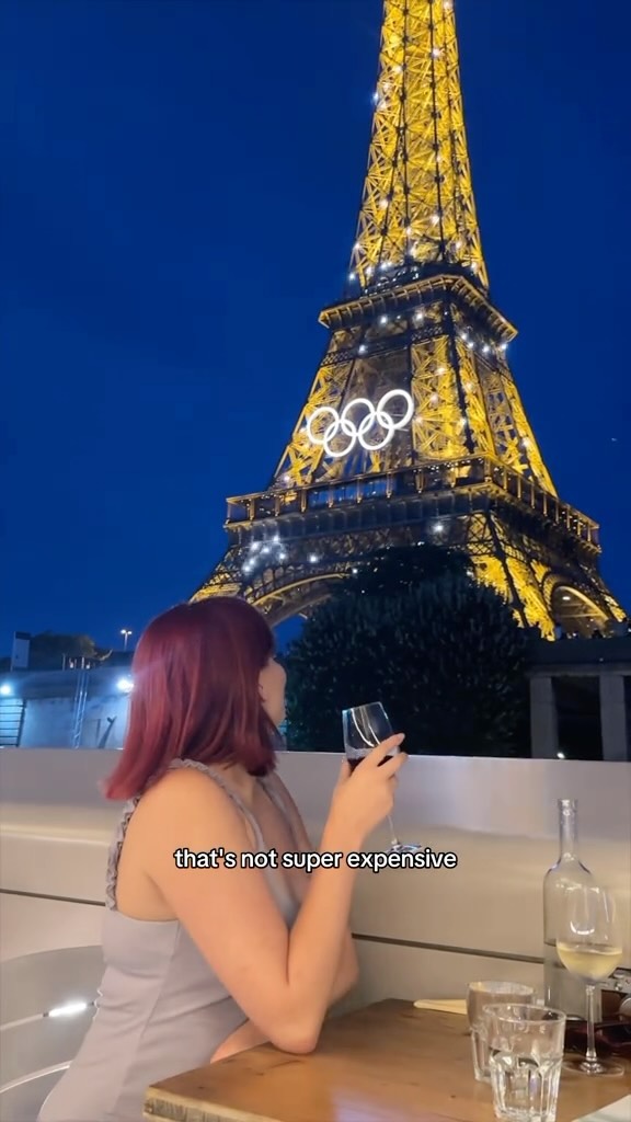 Alex Carvalho, Eiffel Tower