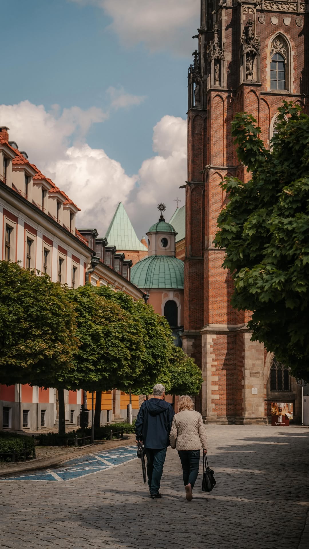 Laura🌎Bucket List Travel | Itineraries | Luxury Hotels, Wrocław