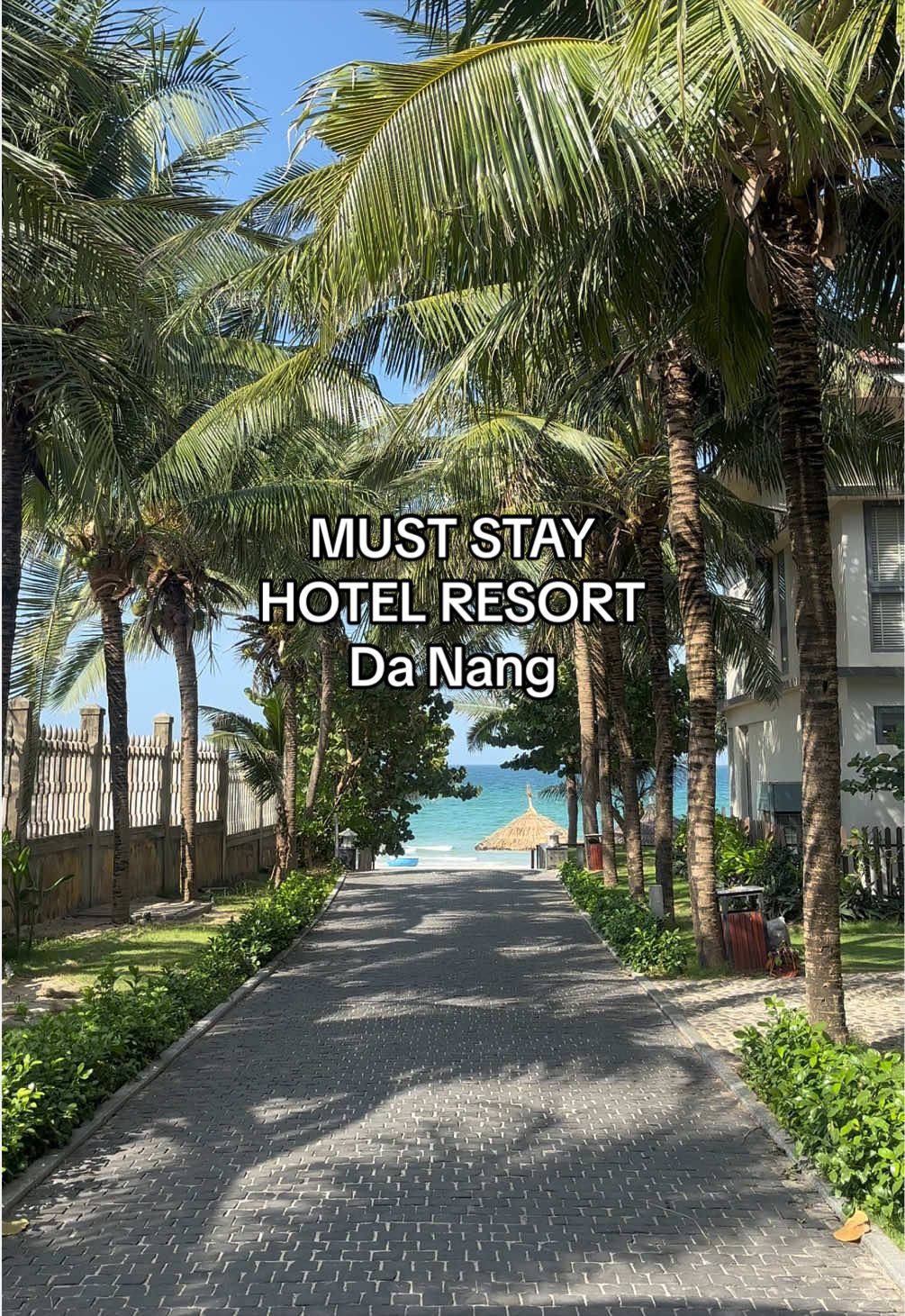Charlotte, KOI Resort & Residence Da Nang