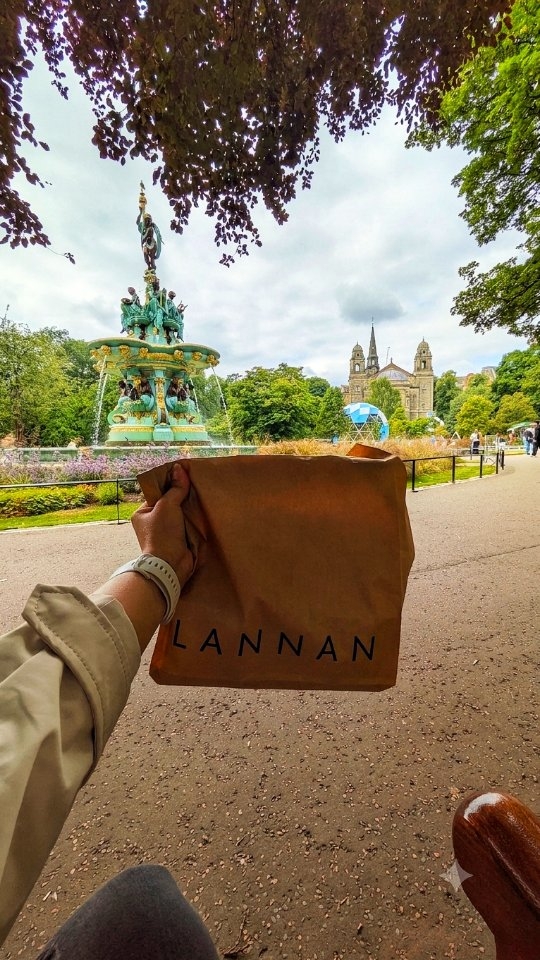 Niharika 🧿 | Travel & Everyday Life B-rolls, Ross Fountain