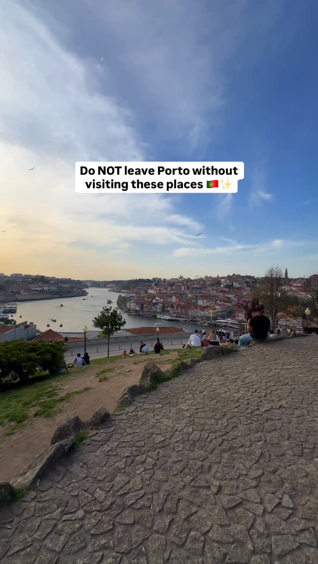 Charley | Travel Content Creator, Aveiro
