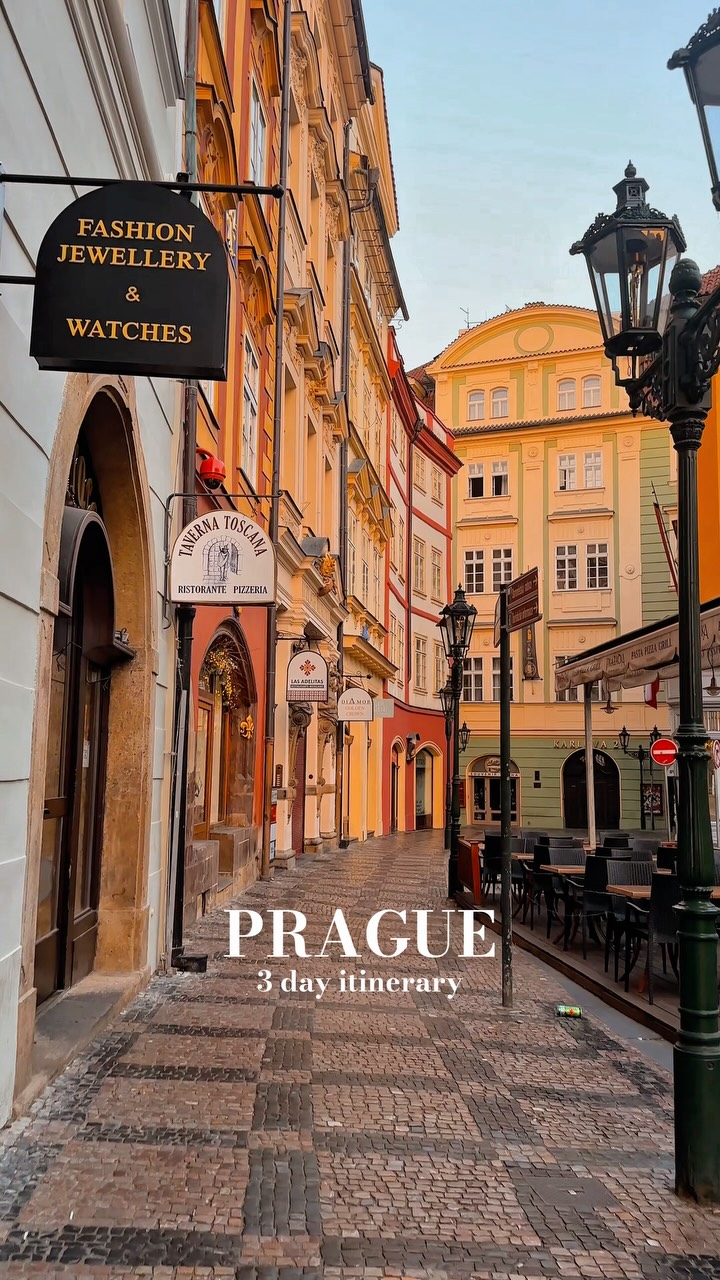 Veronika | Travel Content Creator, Charles Bridge