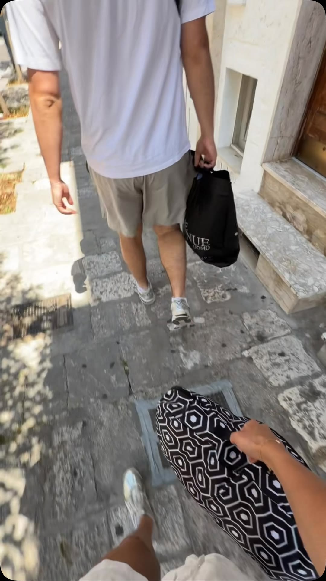 Chloe Hyszko, Porto di Monopoli