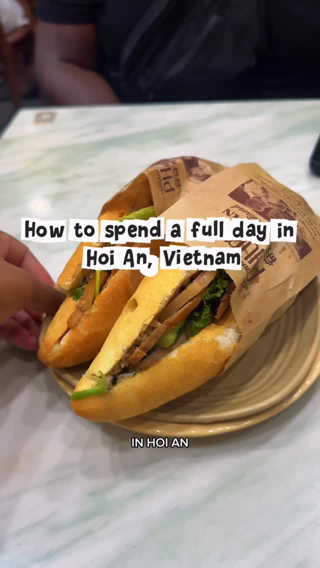Rachel Thomas | Travel, Lifestyle & Digital Nomad, Hội An Night Market