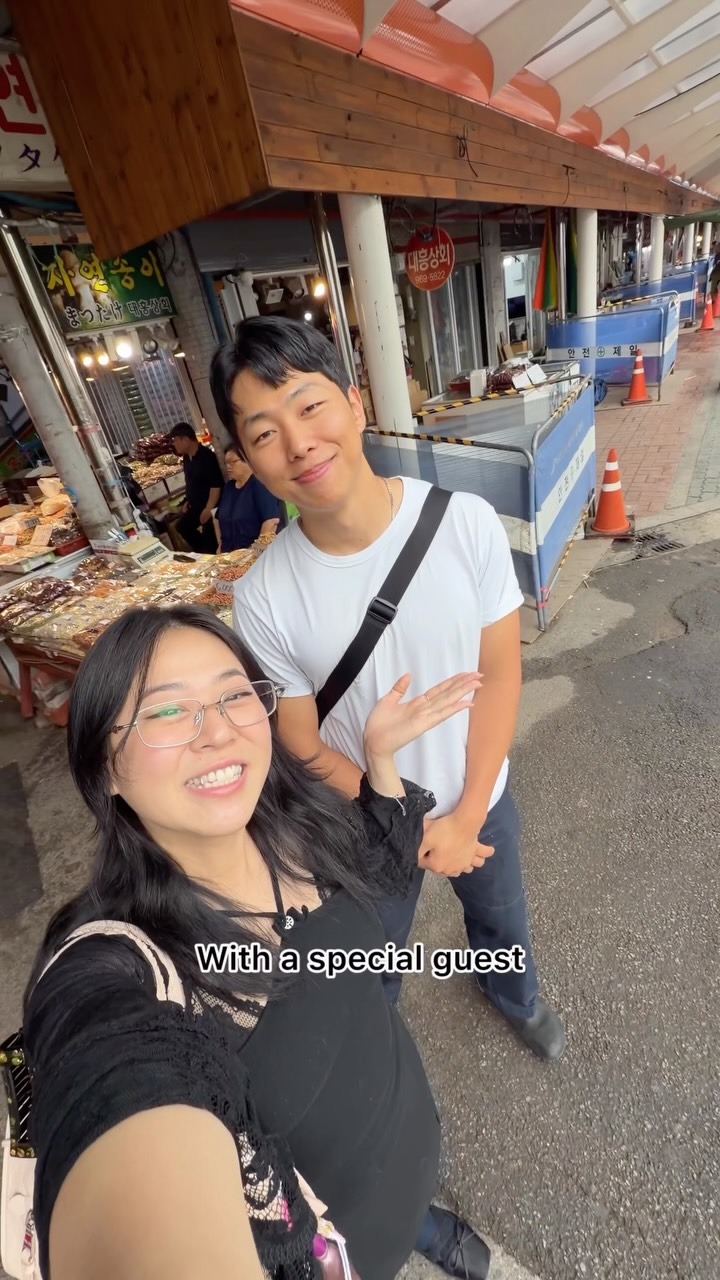Jiny Maeng, Gyeongdong Market