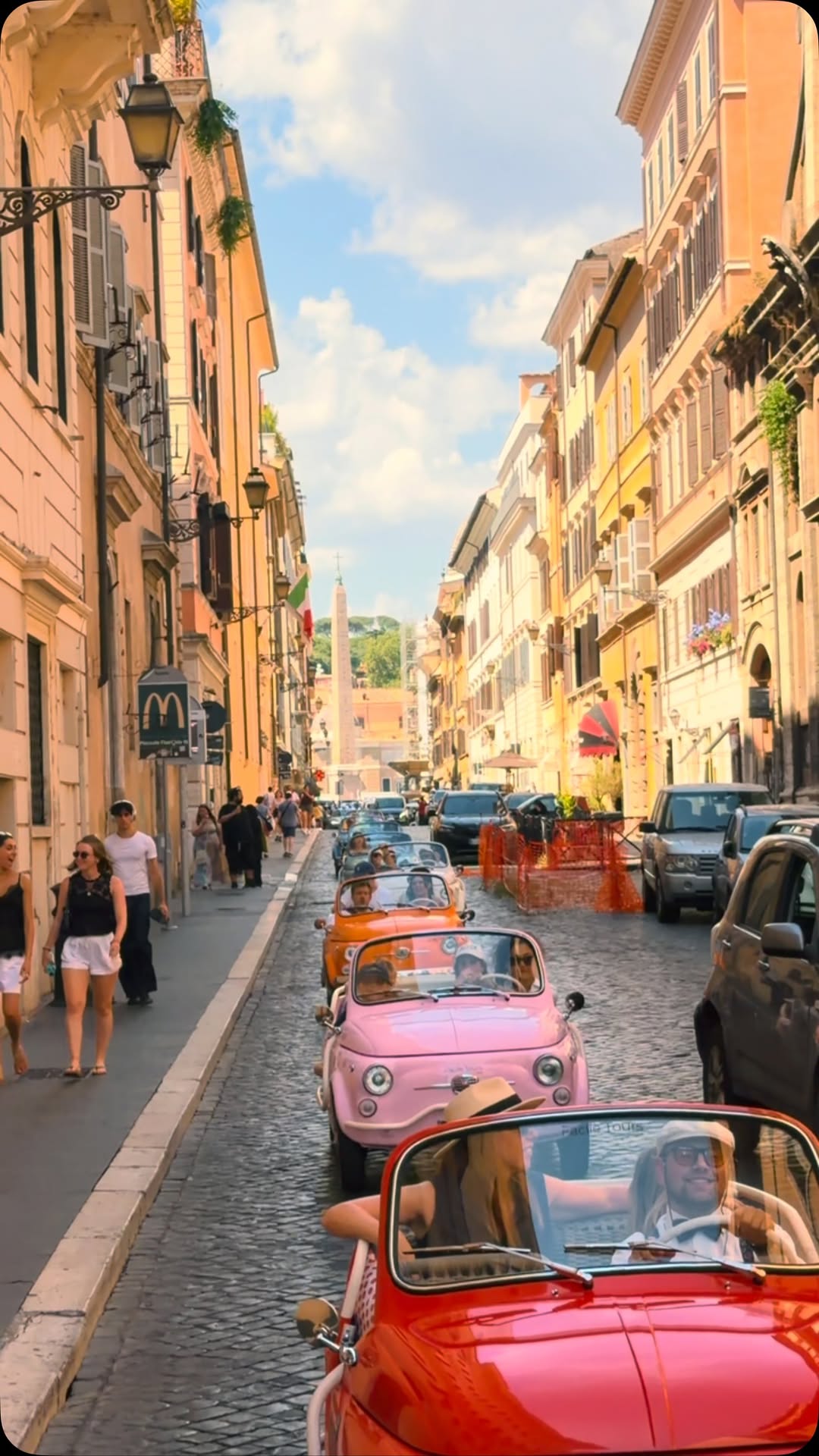 Dolce Vita in Fiat, Altar of the Fatherland