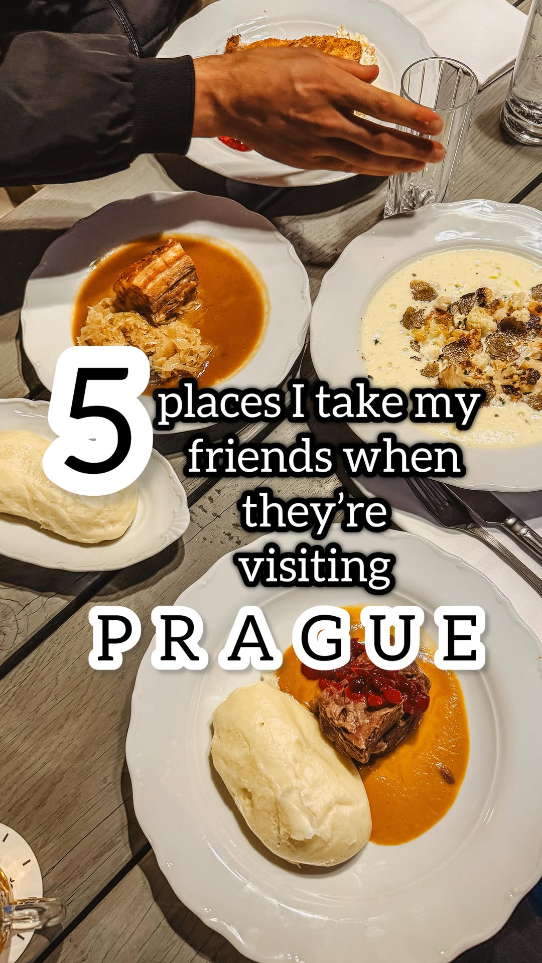 Vanessa | Prague Restaurants 🍽️ | American Abroad | Travel Tips, Kuchyň