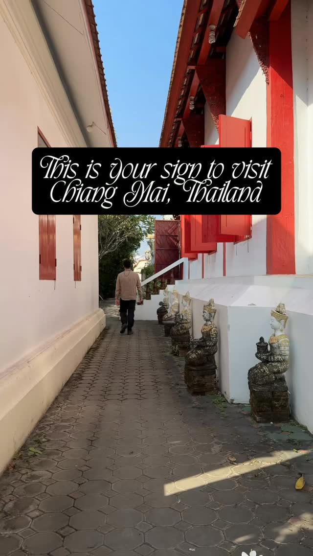 Kaylina and Ryan | Travel Couple, Wat Chedi Luang