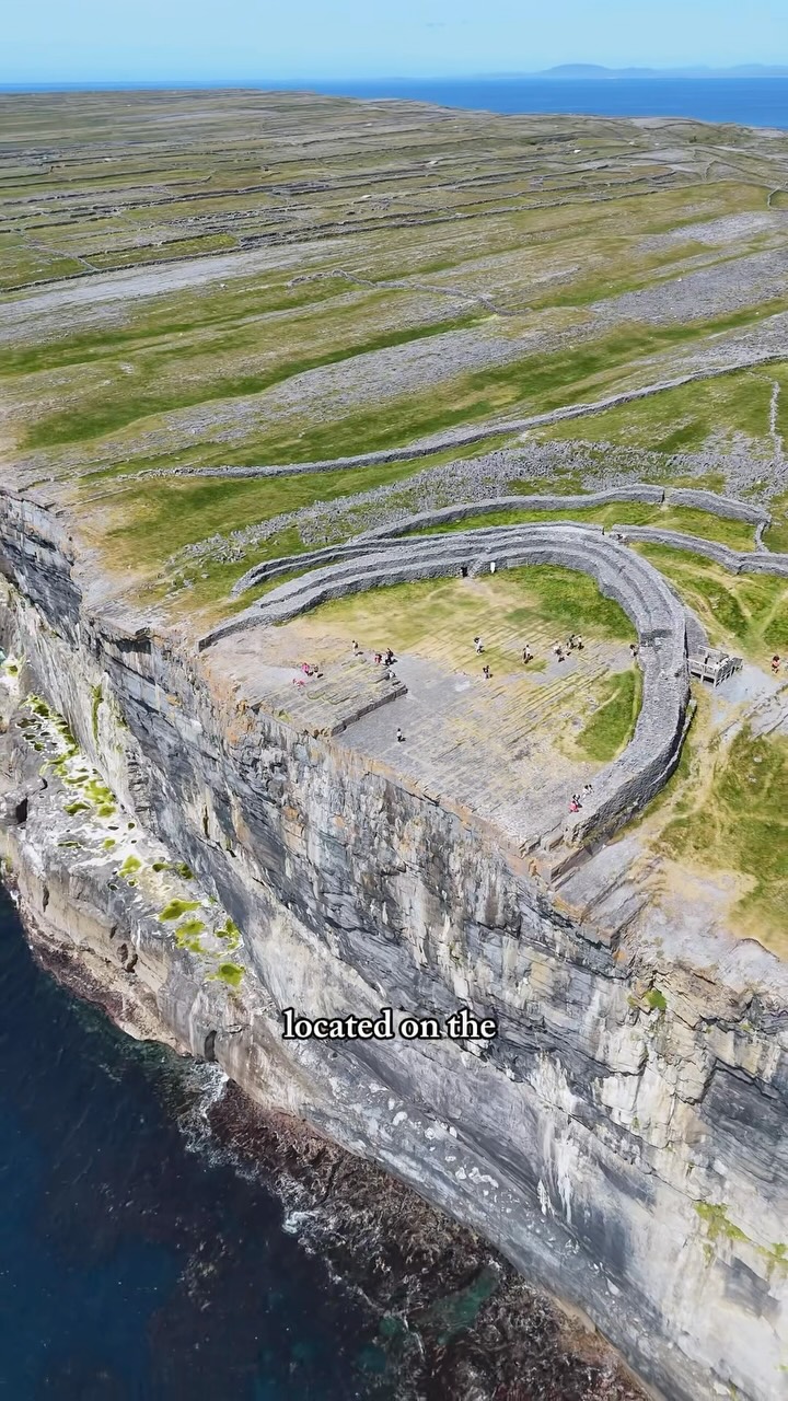 Chris Connolly - Irish Travel Blogger, Inishmore