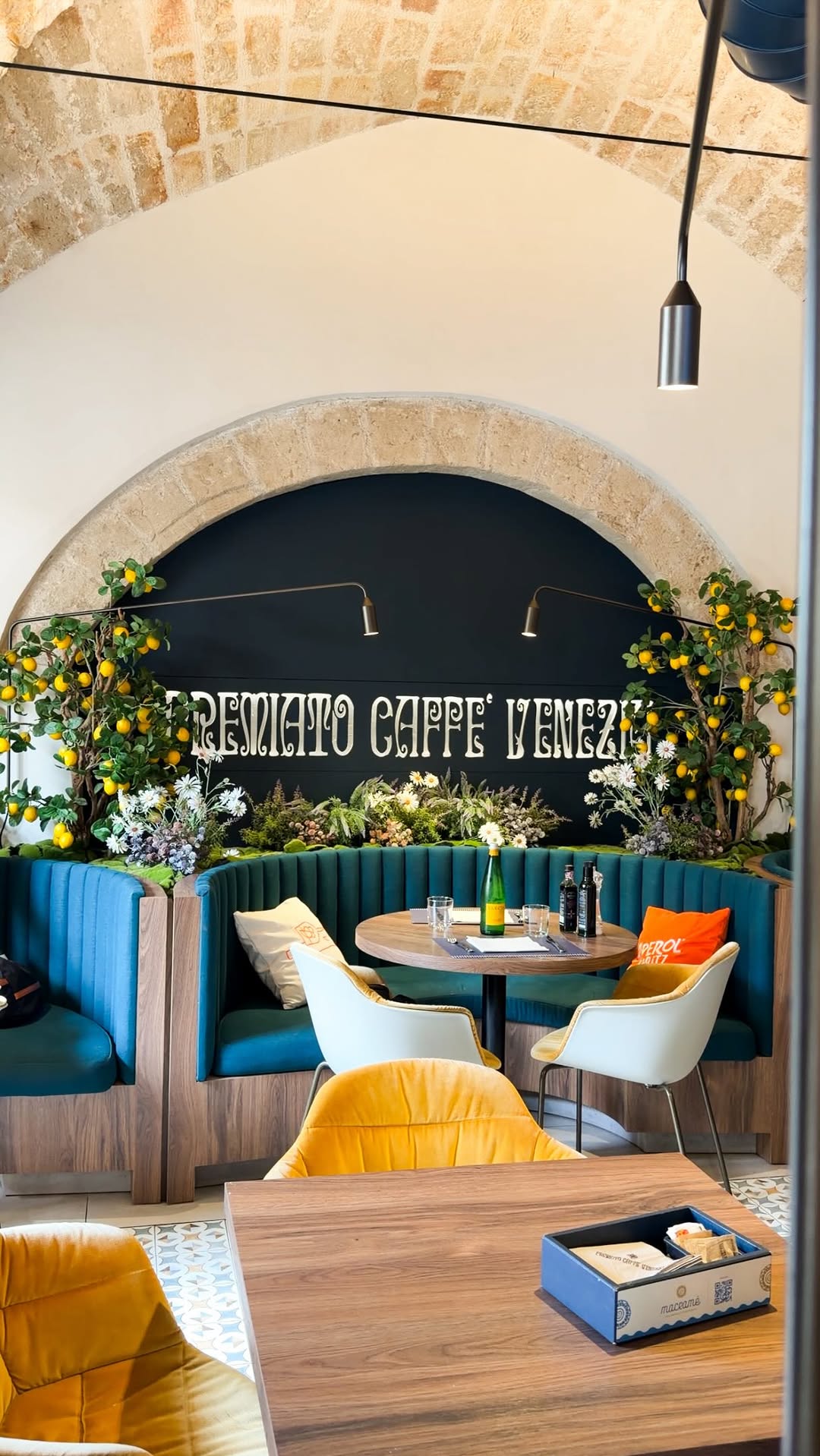 JohnPietro, Nuovo Premiato Caffé Venezia