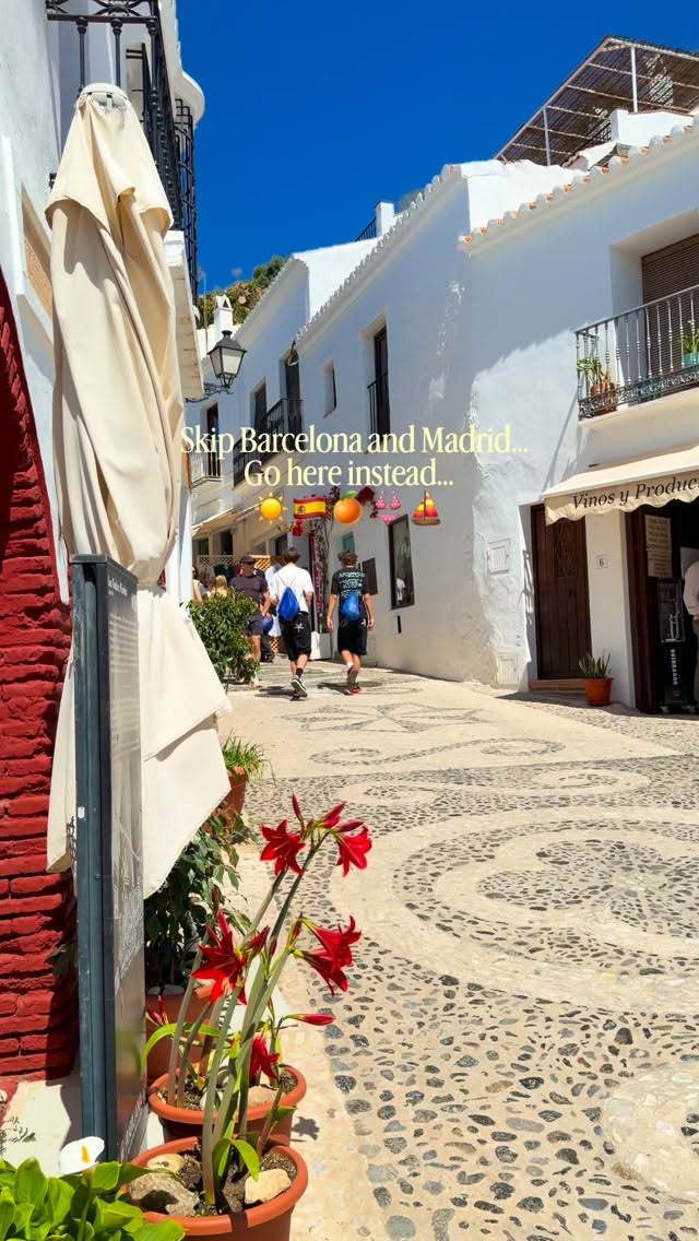 Anu | Travel Guides and Inspo 🌎, Málaga