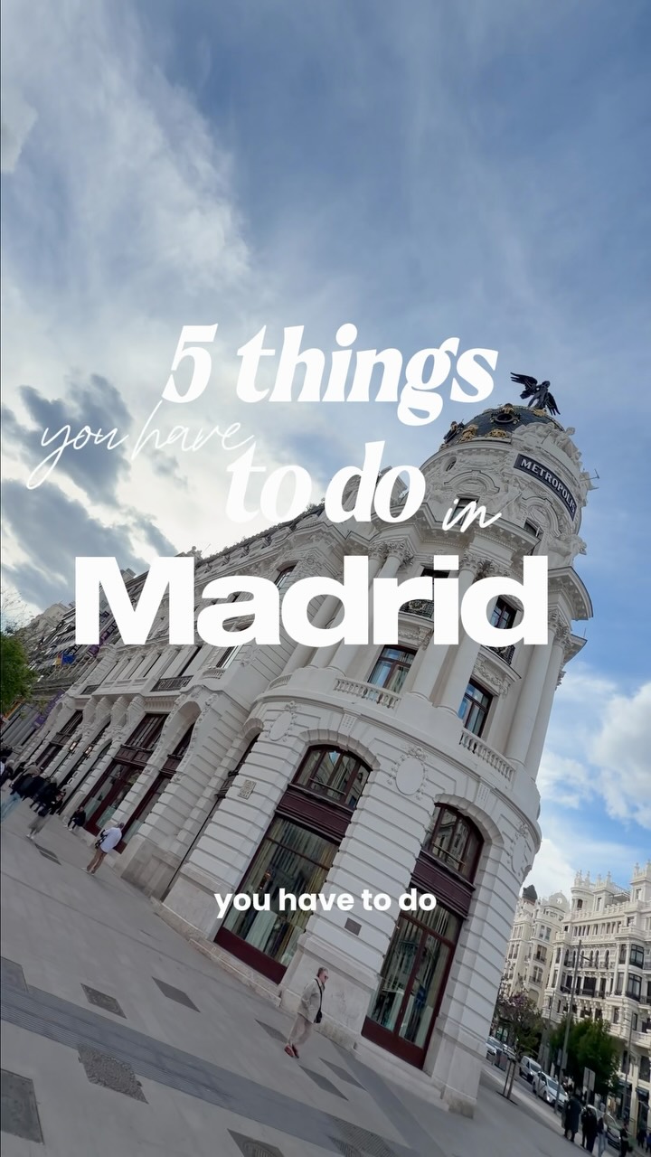 Hillary Fan | Travels ✈️, Royal Palace of Madrid