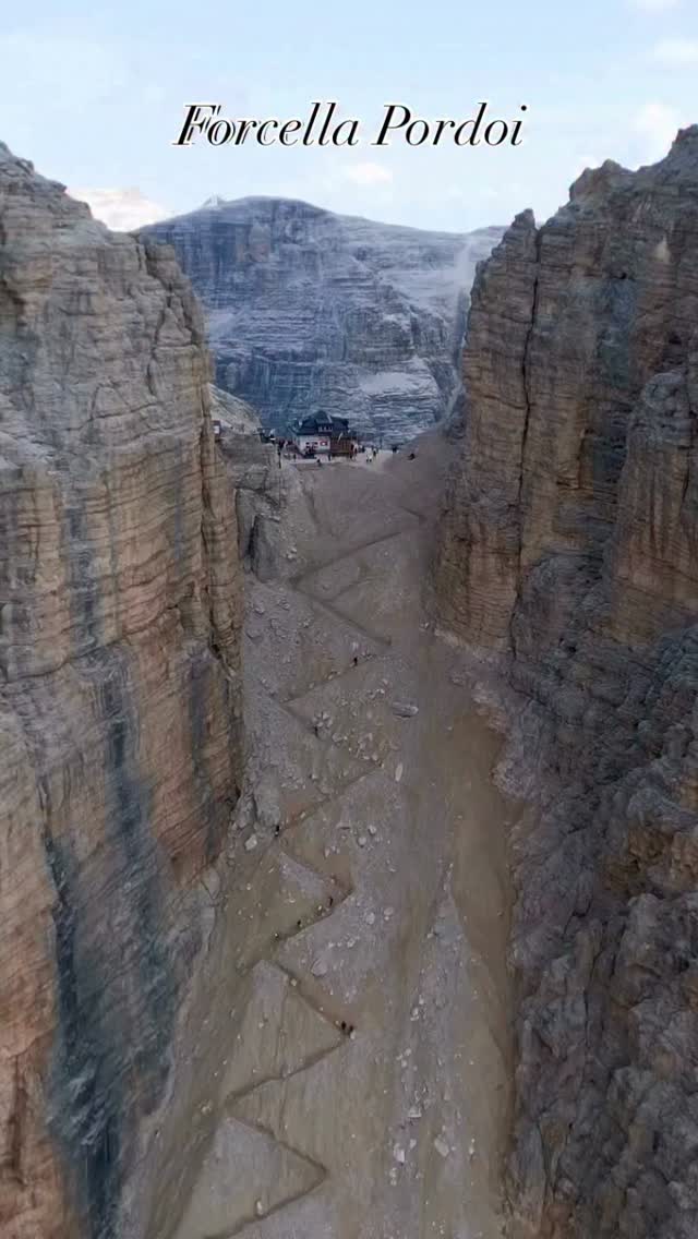 Trentinodascoprire ®️ Luciano Bernardi, Pordoi Pass