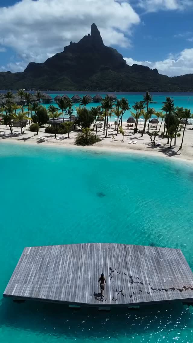 Shahaf | Travel content creator, Mo'orea
