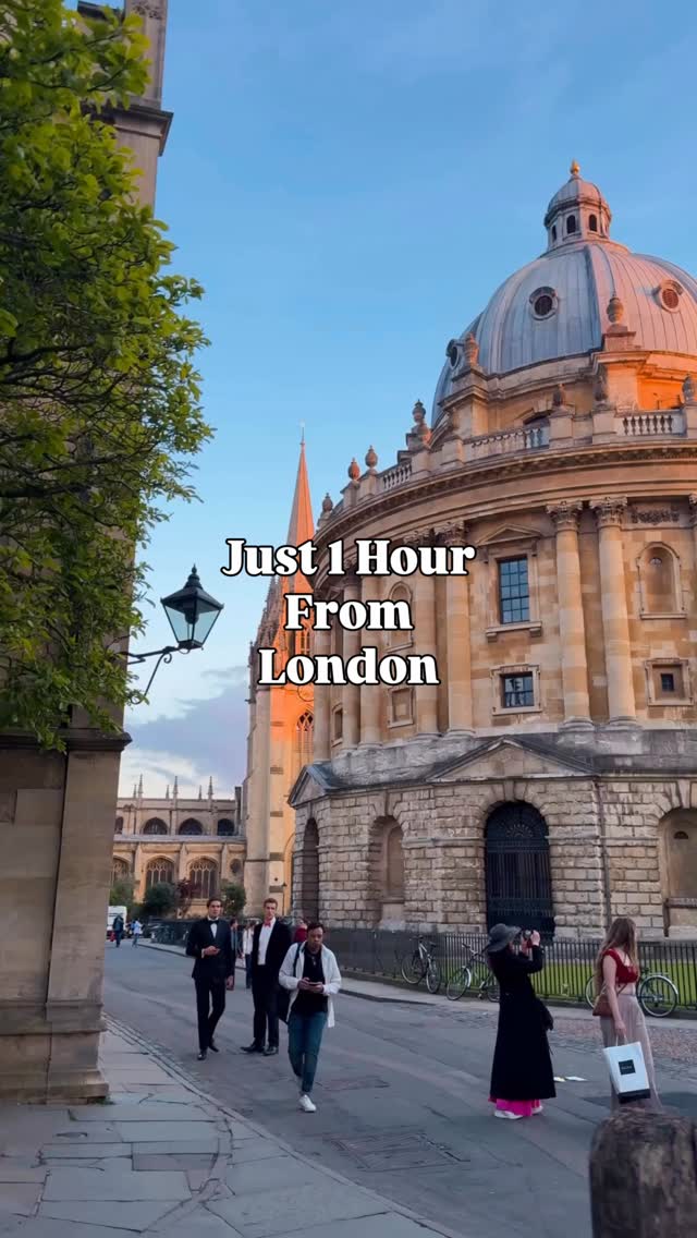 Helene Sula - Travel and Lifestyle Blogger, Bodleian Library