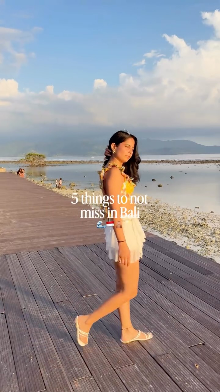 Vandana & Rajal | Couple Travel & Lifestyle, Ulun Danu Beratan Temple