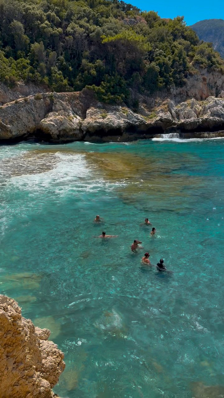Sara Maria, Samos