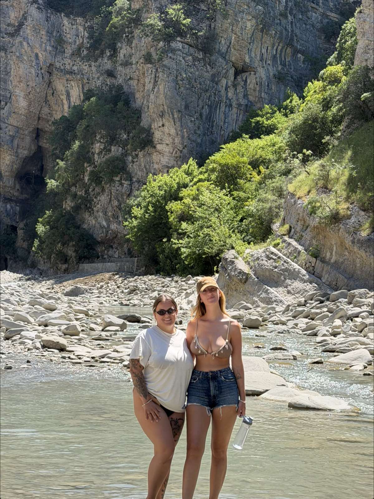 Kez & Tom | vanlife travels, Llixhat e Bënjës