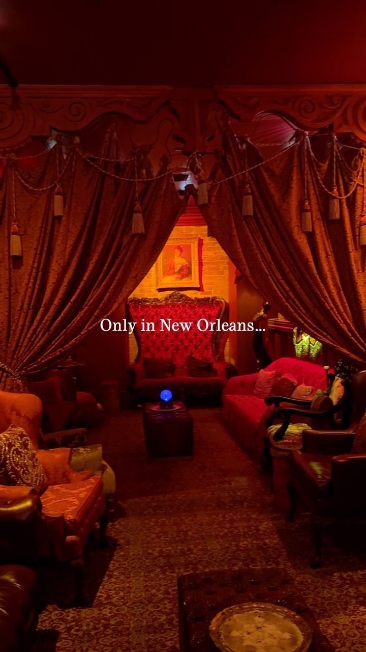 Seth & Lyndsey | Travel Blog, French Quarter