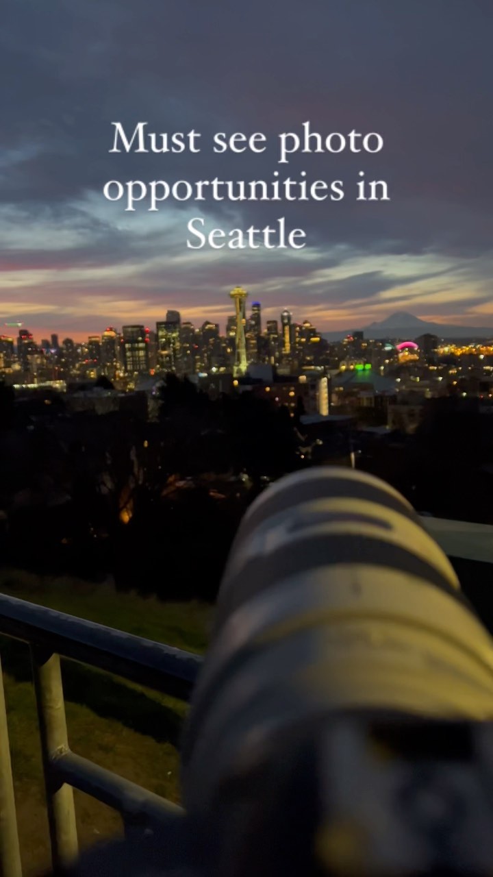 Corbin | Moon & Travel Photographer, The Seattle Great Wheel