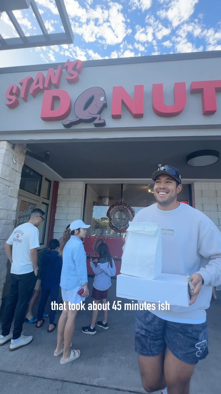 Alex - #HIGAfit, Randy's Donuts