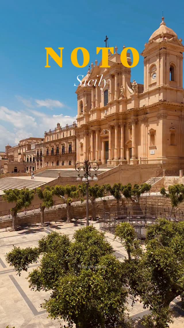 🇮🇹  L  U  C  A, Noto