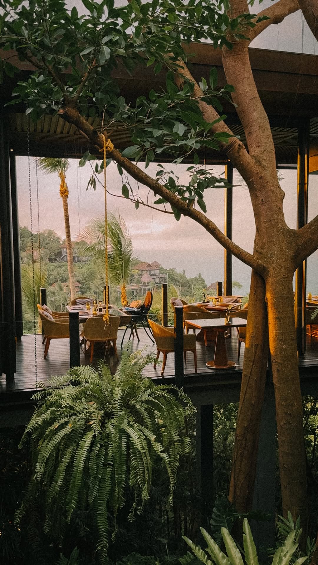 𝐊𝐞𝐯𝐢𝐧 | 𝐋𝐮𝐱𝐮𝐫𝐲, 𝐇𝐨𝐭𝐞𝐥𝐬 & 𝐄𝐱𝐩𝐞𝐫𝐢𝐞𝐧𝐜𝐞𝐬, Four Seasons Resort Koh Samui