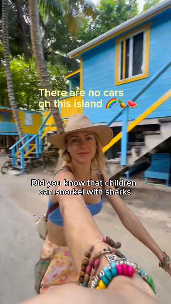 Maria 🌎 Danish Mom In the jungle, Caye Caulker