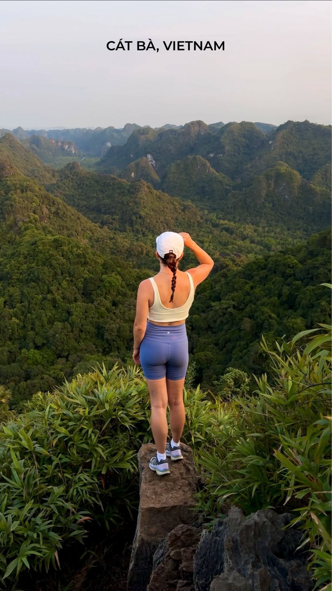 Marie-Pier Leduc ↟ Adventure Travel, Cát Bà Island