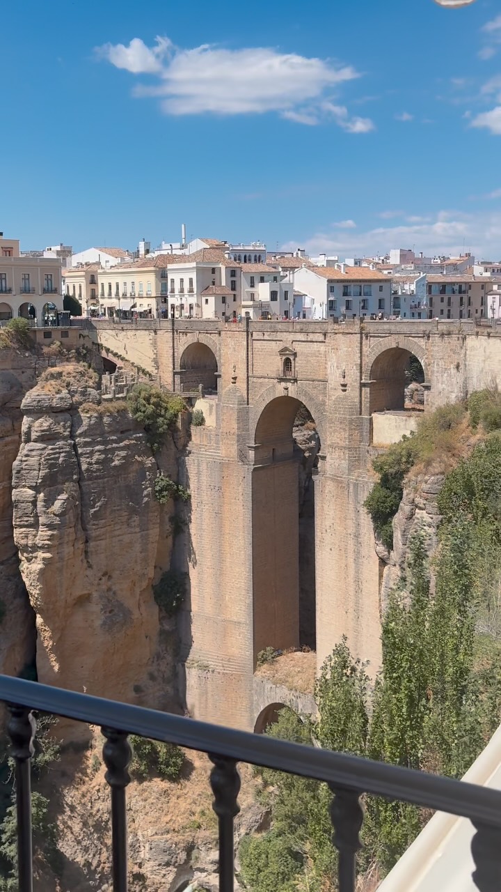 MAJU Travel | Reiseagentur, Alameda del Tajo