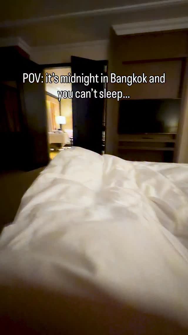 Tina Pik, Yaowarat Road