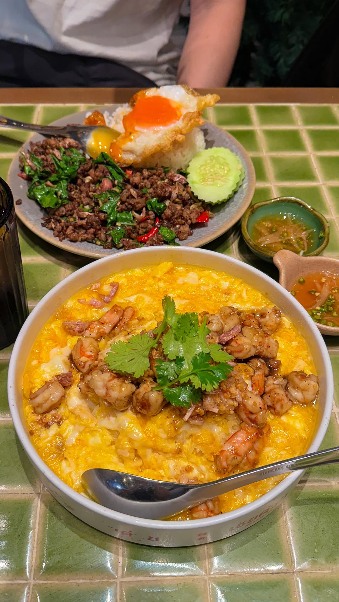 yuyu sai, Here Duan (Banthat Thong)