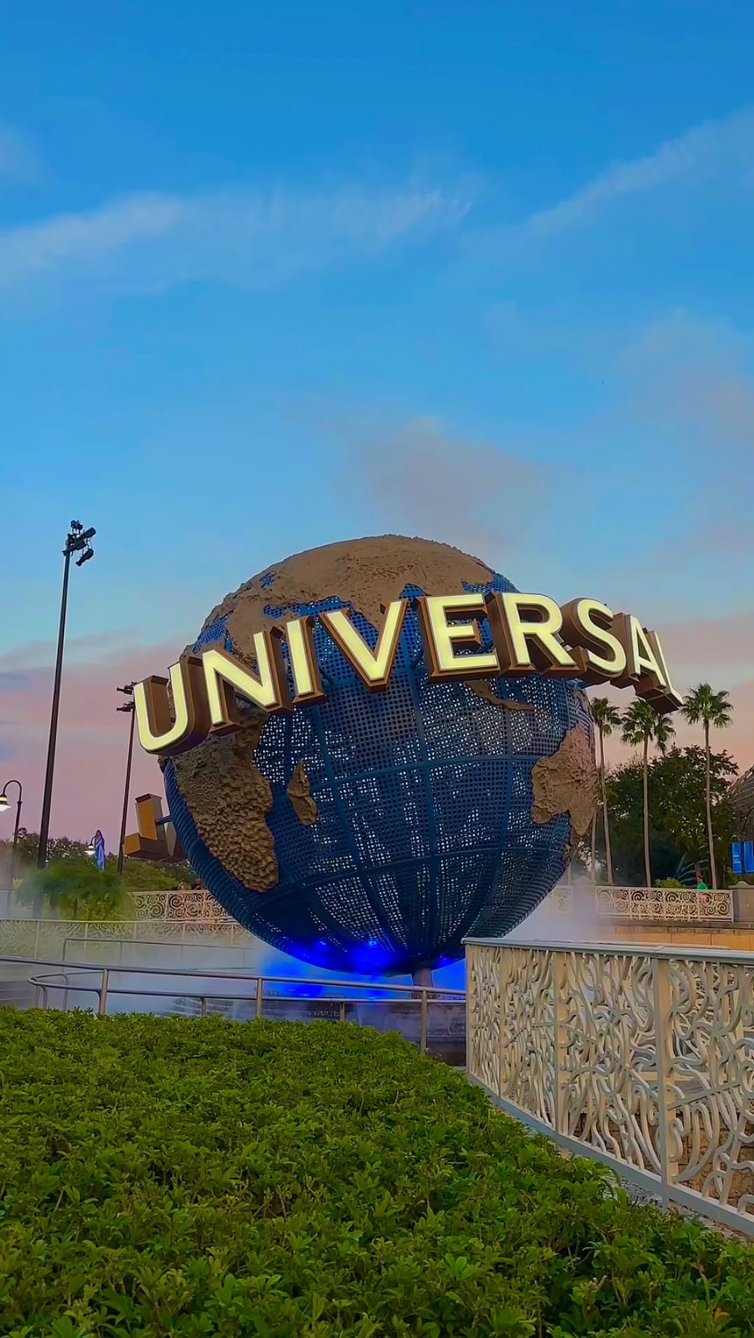 angelina | airbnb and hotel content creator, The Incredible Hulk Coaster