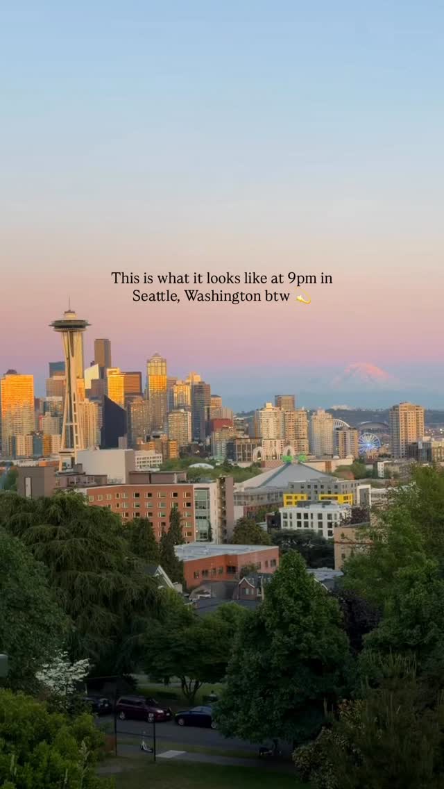 Lauren | PNW travel and hiking guides, Space Needle