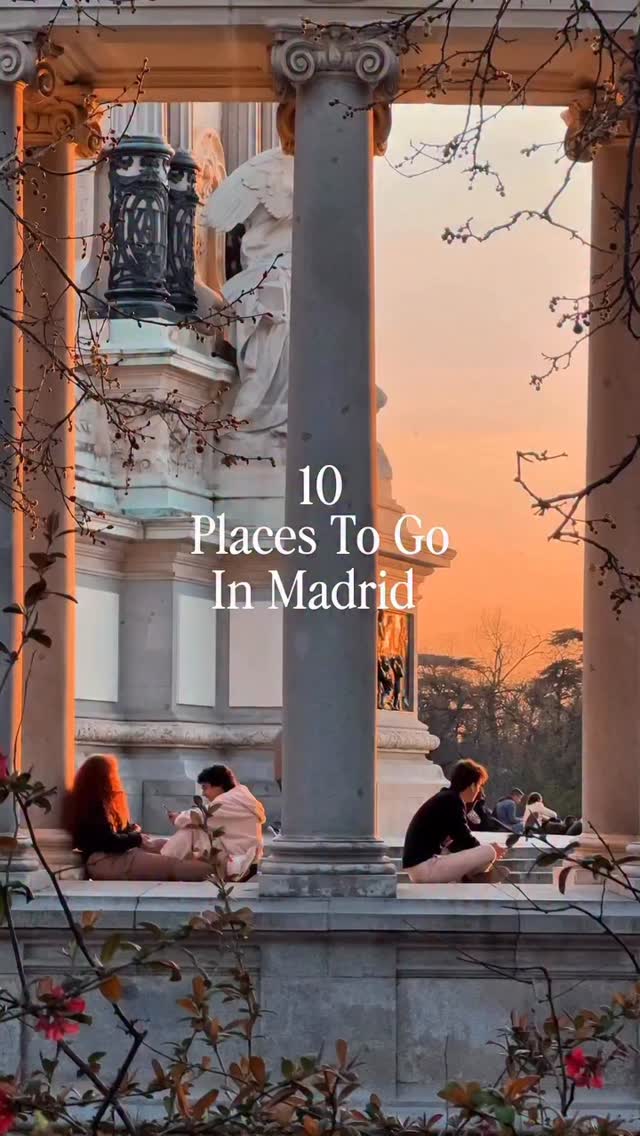 Yarden Meron • Travel Content Creator • Madrid, Museo Nacional del Prado