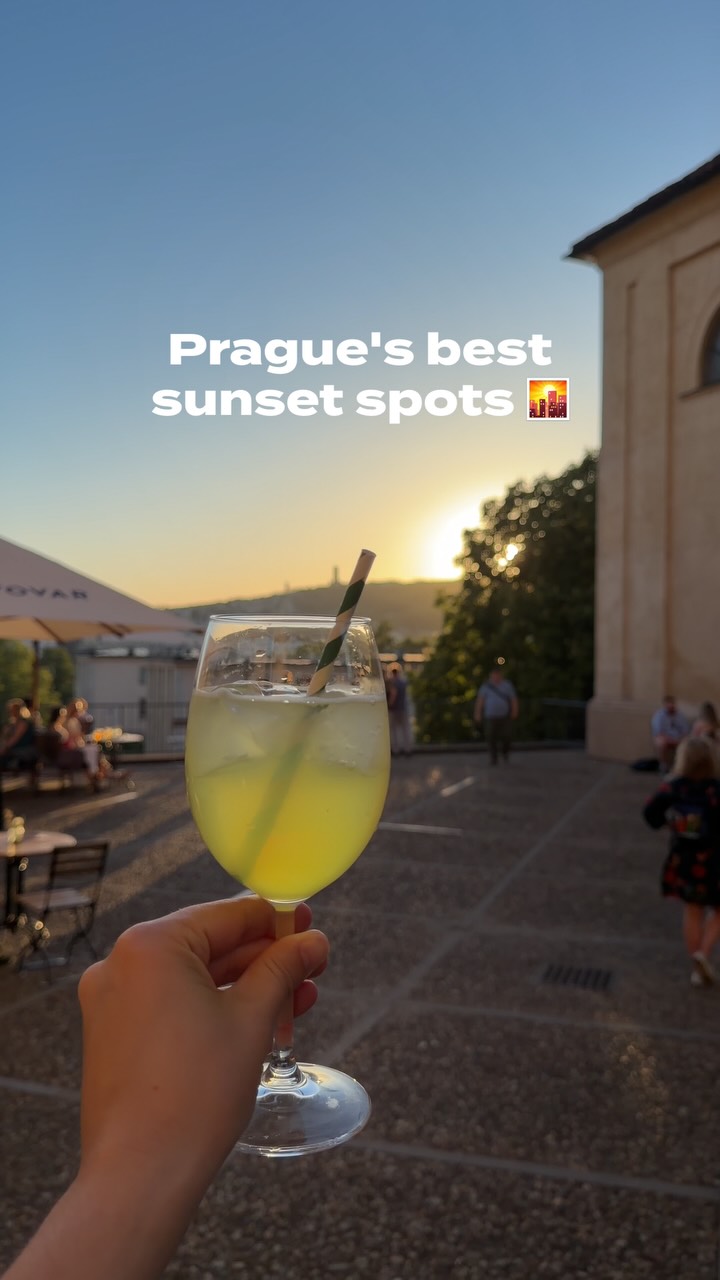 Prague | Food & City Recommendations ☕️, Charles Bridge