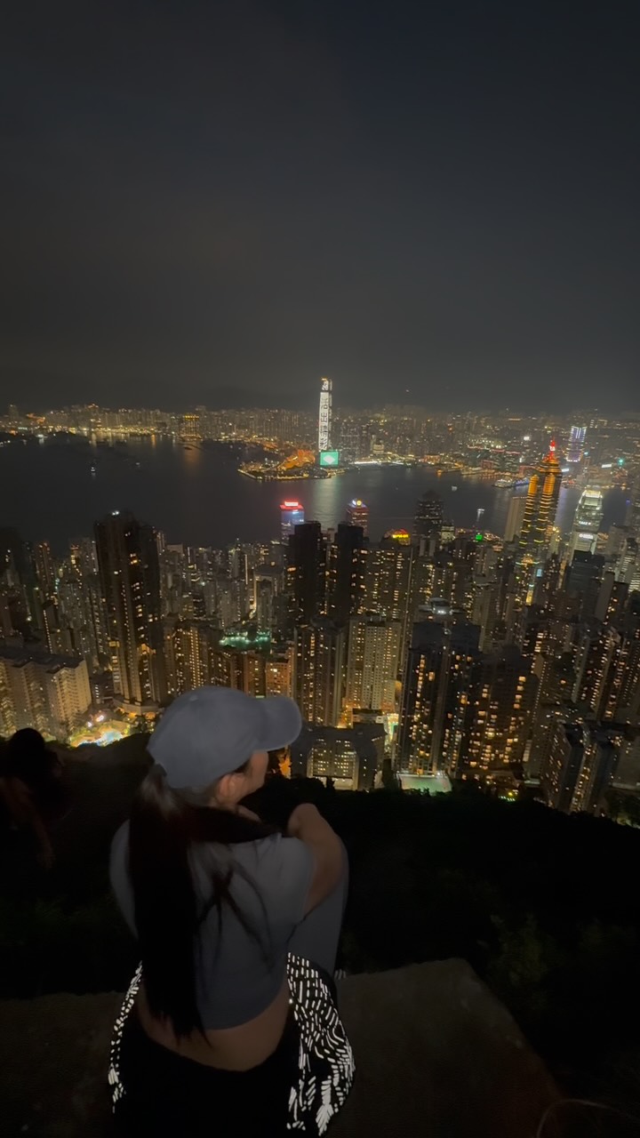 Mia Del Rosario, Victoria Peak