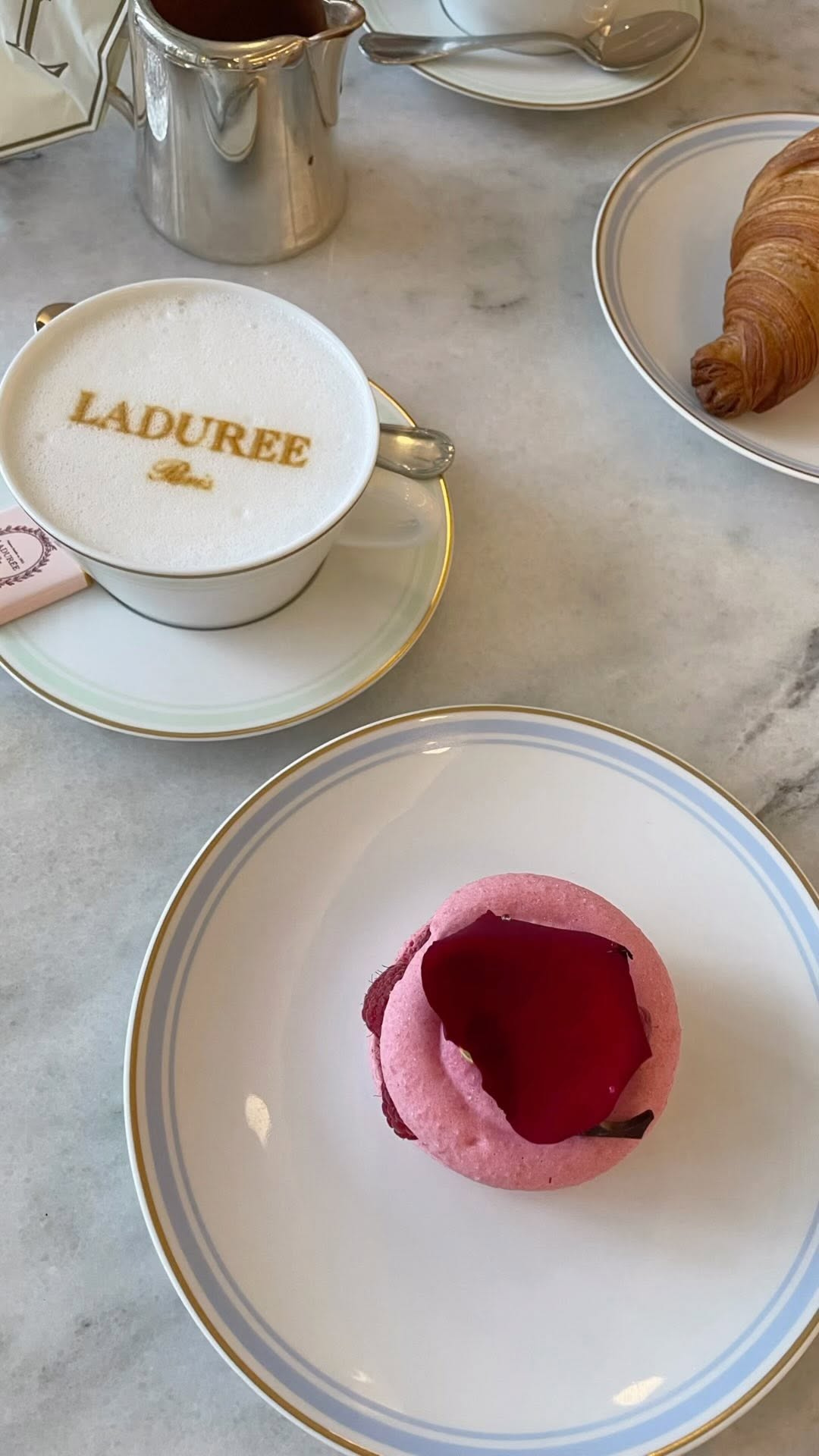 𝐙𝐇𝐄𝐍 | Lifestyle • Gastronomy • Travel, Ladurée