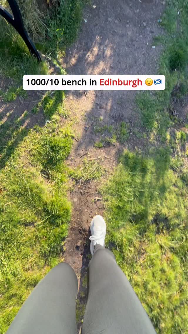 Becki & James | 🏴󠁧󠁢󠁳󠁣󠁴󠁿&🇩🇪 | Adventure Travel Couple 🌍, Edinburgh Castle