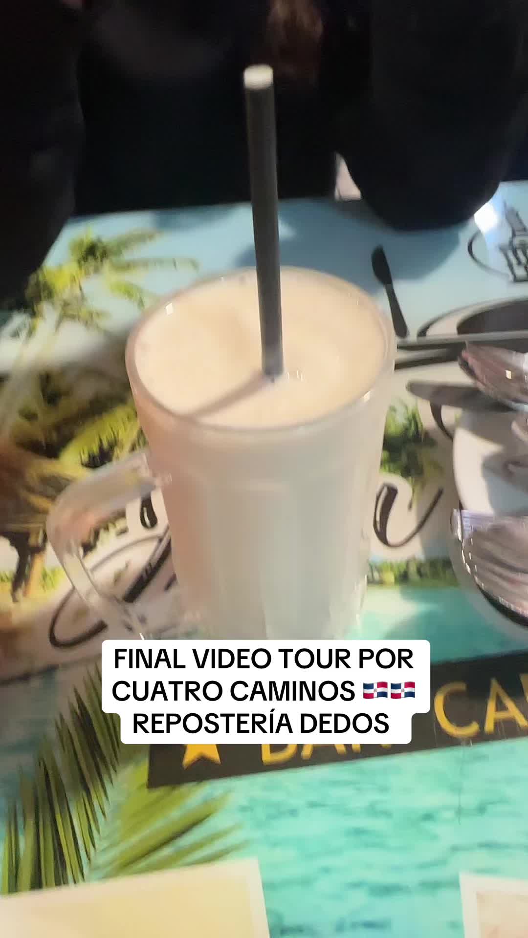 Charleesantos, Los tres peluqueros