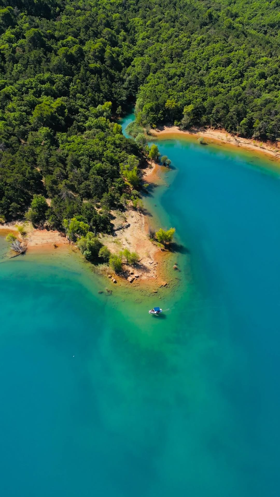 𝐴𝑢𝑑𝑟𝑒𝑦 ~ 𝑁𝑎𝑡𝑢𝑟𝑒 𝑉𝑜𝑦𝑎𝑔𝑒𝑠 𝐷𝑒́𝑐𝑜𝑢𝑣𝑒𝑟𝑡𝑒𝑠  🌿, Moustiers-Sainte-Marie