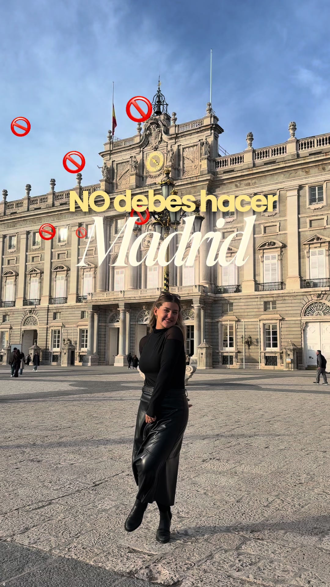 Roberta Con Maleta, Royal Palace of Madrid