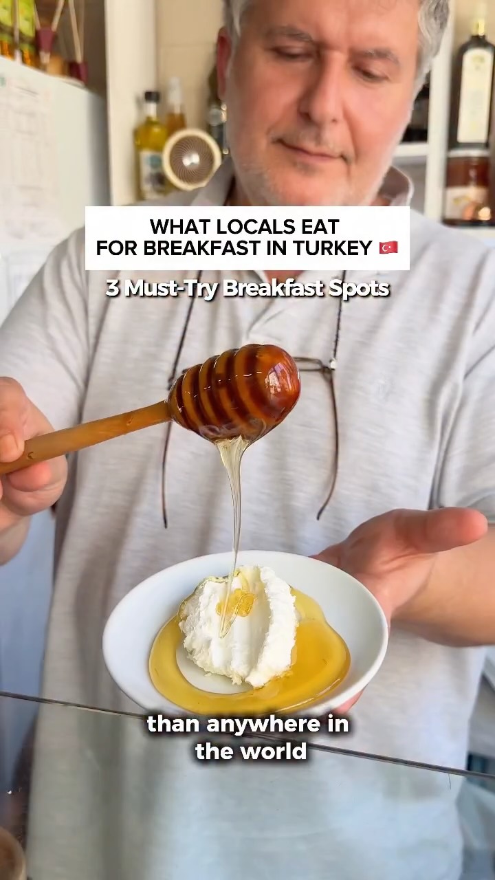 Alexa & Josh | Food & Travel Guides, Galata Simit Shop