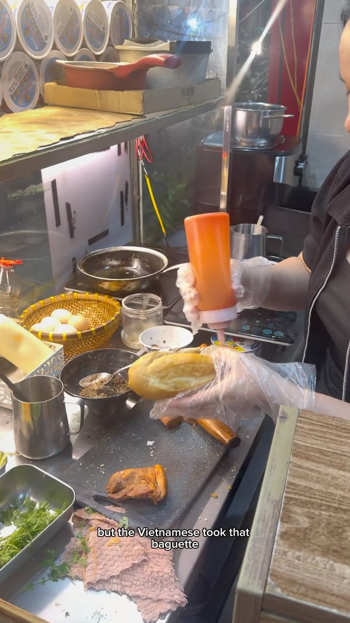 food.gem.finders, Hoàn Kiếm Lake