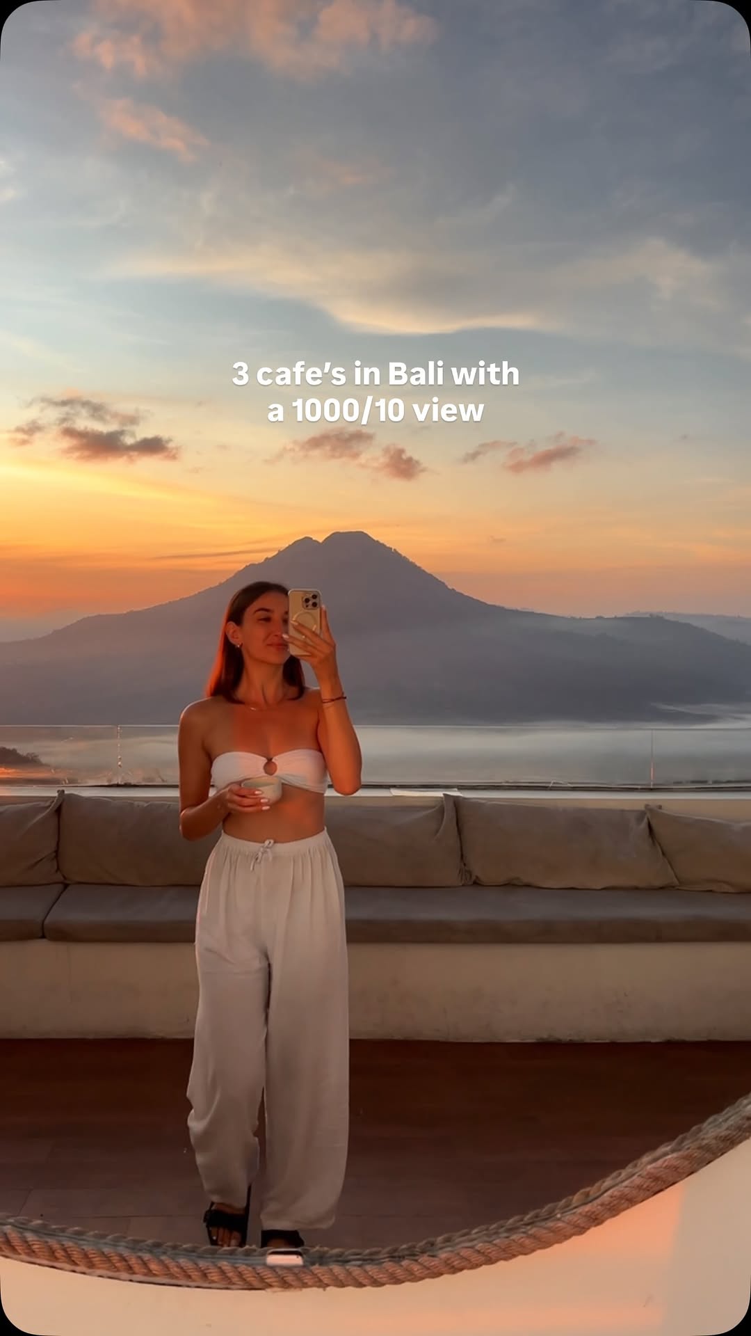Aylin Koster | travel & lifestyle creator, JIMMY BEACH CAFE