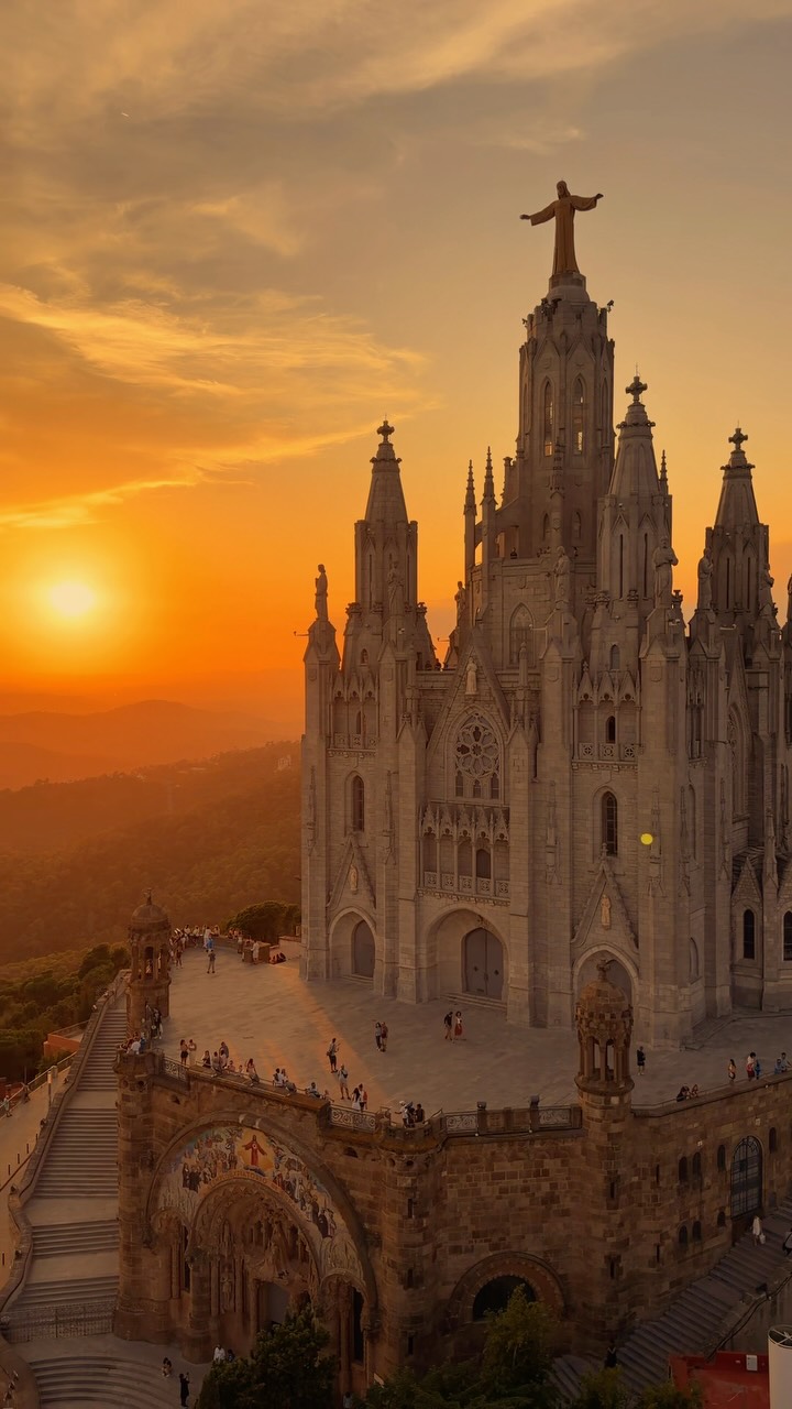 Manny | Barcelona + Travel, Tibidabo
