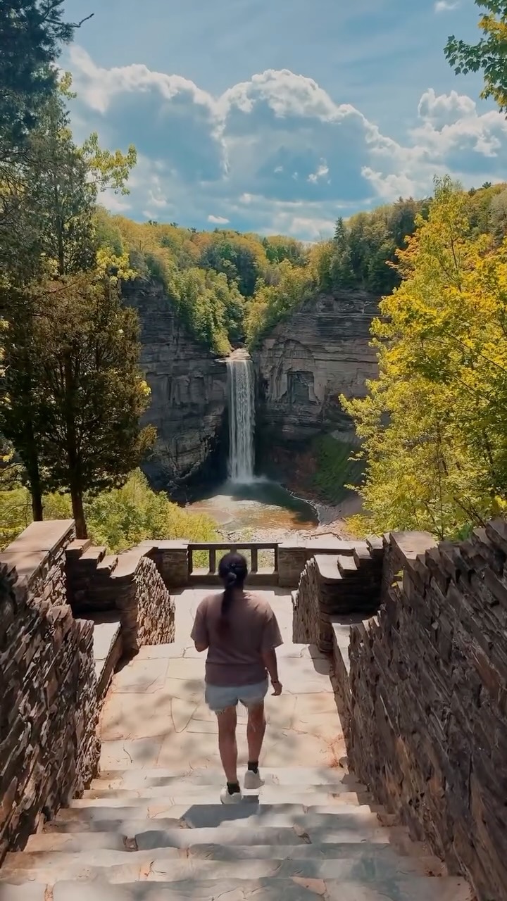 Moumi Wanders, Buttermilk Falls State Park