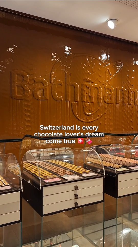 Yvette🎀 Swiss Travel & Lifestyle🇨🇭, Lindt Home of Chocolate